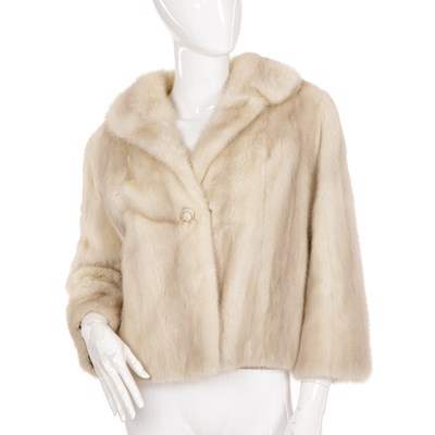 Lot 449 - An azurene mink jacket