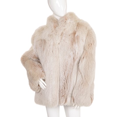 Lot 446 - A blush fox fur coat