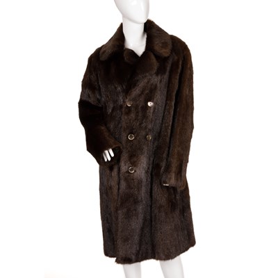 Lot 438 - A men's brown beaver fur coat