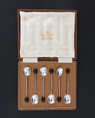 Lot 95 - A cased set of six George V silver coffee bean-...