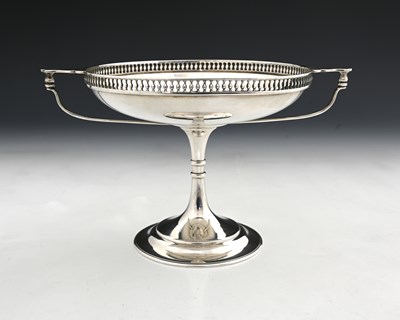 Lot 171 - A George V silver pedestal comport or tazza,...