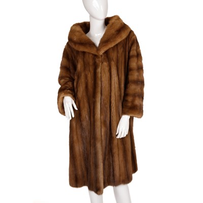 Lot 431 - A demi buff mink fur coat