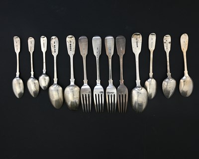 Lot 148 - A group of fiddle pattern silver flatware, to...