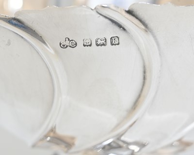 Lot 105 - An Edwardian silver bowl, the exterior with...