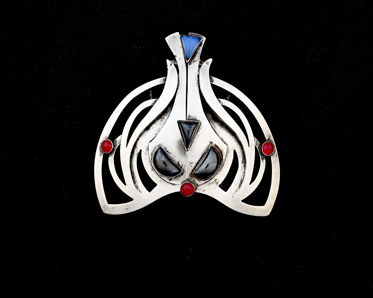 Lot 141 - A Secessionist silver and gem set buckle,...