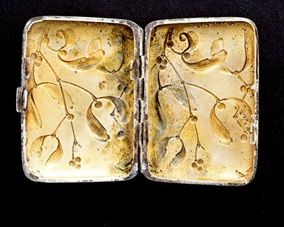 Lot 136 - An Art Nouveau silver cigarette case, Charles...