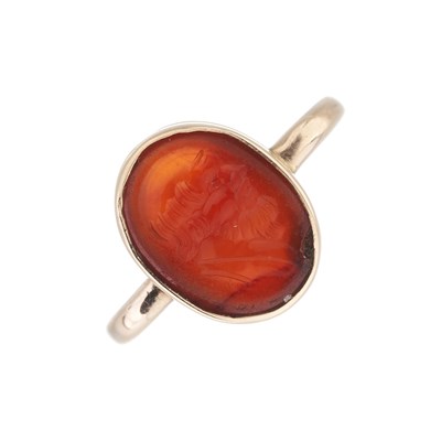 Lot 134 - A 19th century gold carnelian intaglio ring