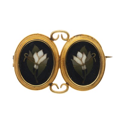 Lot 12 - A mid 19th century gold pietra dura floral brooch