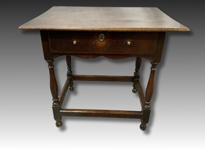 Lot 893 - An oak side table with a turned baluster...