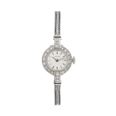 Lot 267 - Vertex, an 18ct gold diamond set cocktail watch