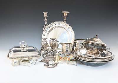 Lot 4 - A quantity of silver and plated wares, to...