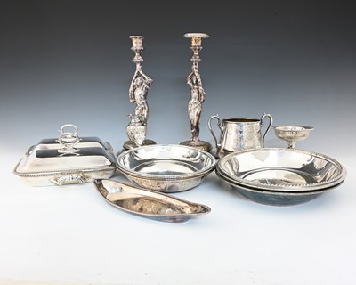 Lot 4 - A quantity of silver and plated wares, to...