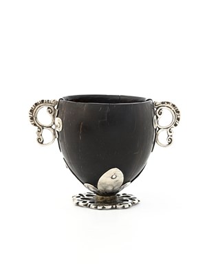 Lot 113 - An 18th century Spanish Colonial 'coco...