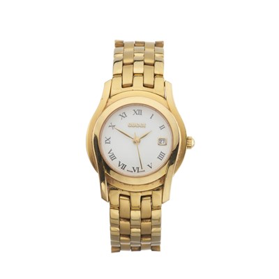 Lot 389 - Gucci, a gold plated 5400L bracelet watch