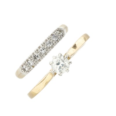 Lot 220 - Two 18ct gold diamond rings