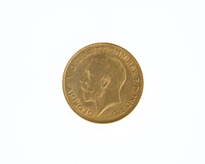 Lot 75 - George V, half sovereign, 1914