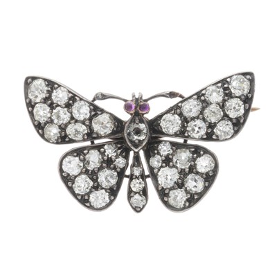 Lot 21 - A late Victorian diamond butterfly brooch