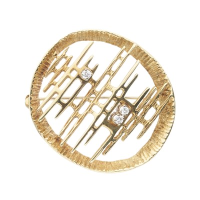 Lot 205 - A 14ct gold diamond brutalist brooch