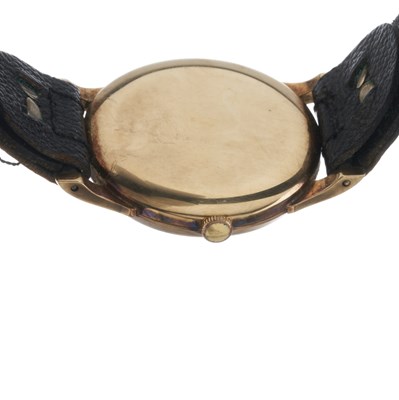 Lot 259 - Everite, a 9ct yellow gold Embassy wrist watch