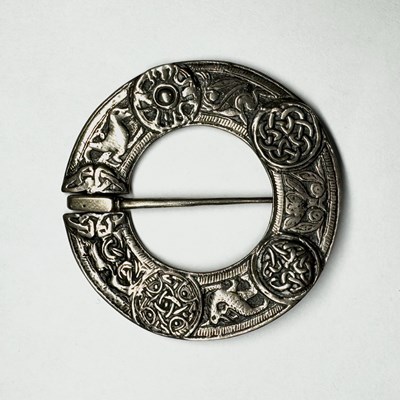 Lot 647 - A large silver Celtic Penannular pin brooch, Henderson & Horner, Glasgow