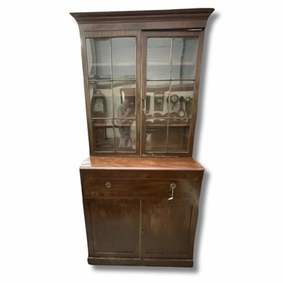 Lot 944 - A panelled mahogany display cabinet with three...