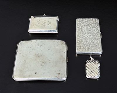 Lot 300 - An Edwardian silver vesta case, of rectangular...