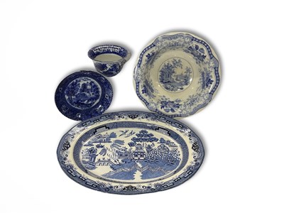 Lot 15 - China: Five 'Willow pattern' transfer ware...