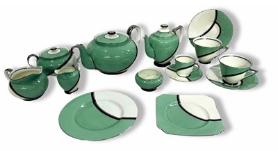 Lot 46 - Royal Doulton: Art Deco 'De Luxe' pattern...