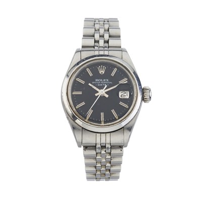 Lot 252 - Rolex, a stainless steel Oyster Perpetual Date bracelet watch