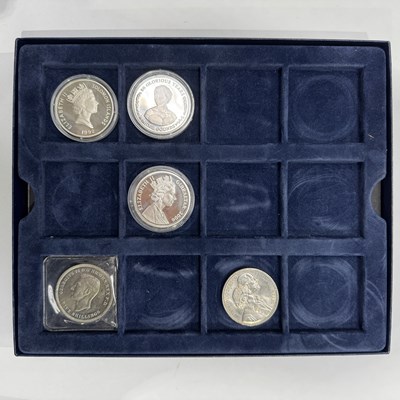 Lot 344 - British silver commemorative coins: a George...