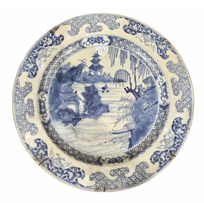 Lot 776 - A large blue and white porcelain Chinese...