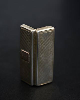 Lot 205 - A George IV silver gilt vinaigrette, of...