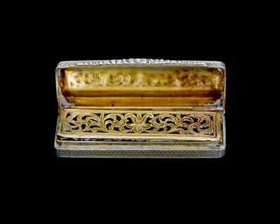 Lot 205 - A George IV silver gilt vinaigrette, of...
