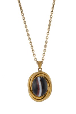 Lot 15 - A late Victorian agate pendant, with chain