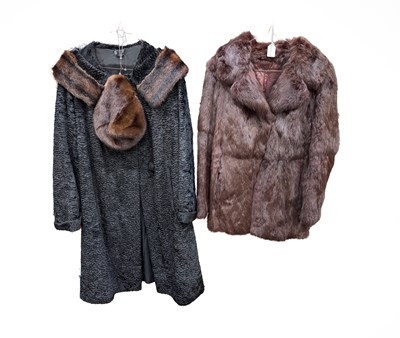 Lot 333 - A selection of furs