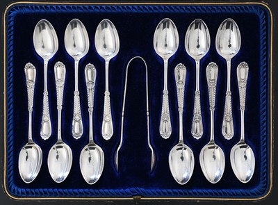 Lot 187 - A George V silver cased set of twelve...