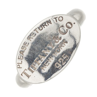 Lot 35 - Tiffany & Co., a silver Return to Tiffany signet ring