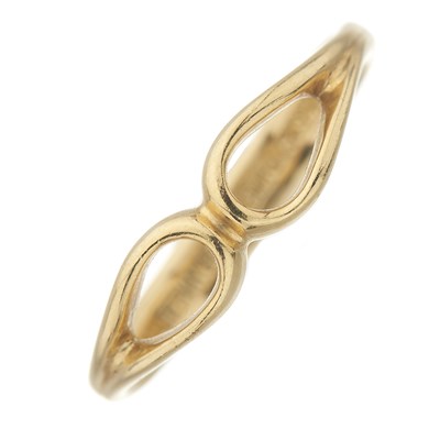 Lot 72 - Elsa Peretti for Tiffany & Co., an 18ct gold Teardrop band ring