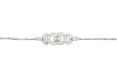 Lot 158 - An Art Deco platinum diamond bracelet