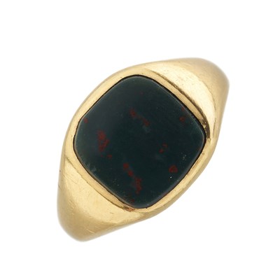 Lot 74 - A mid 20th century 18ct gold bloodstone signet ring