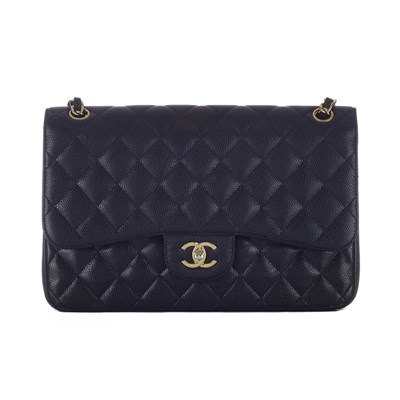 Lot 322 - Chanel, a Jumbo Classic Double Flap handbag