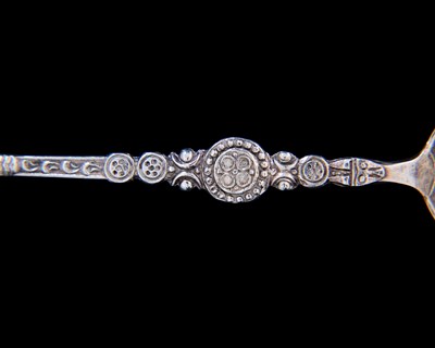 Lot 111 - A set of six Elizabeth II silver teaspoons,...