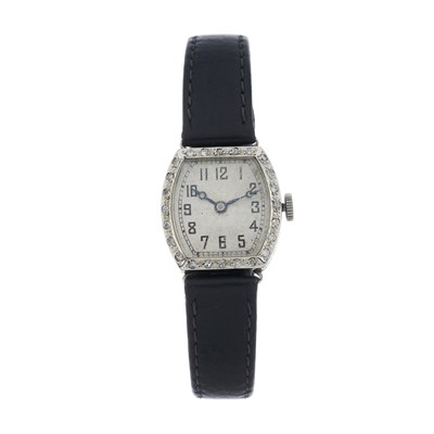 Lot 260 - Genex, an 18ct gold diamond set cocktail watch