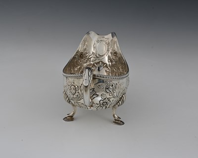 Lot 49 - A late Victorian silver sauce boat, modelled...