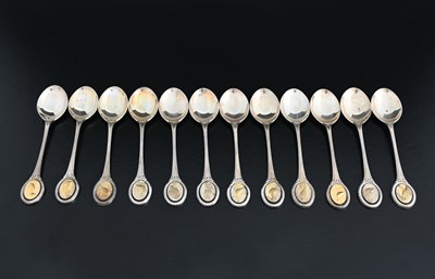 Lot 48 - A set of twelve Elizabeth II silver spoons,...