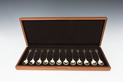 Lot 48 - A set of twelve Elizabeth II silver spoons,...