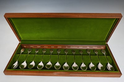 Lot 68 - A set of twelve Elizabeth II silver spoons,...