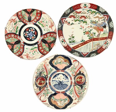 Lot 121 - Three Japanese Imari chargers, Meiji period,...