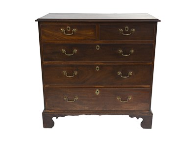 Lot 367 - A George III mahogany chest of drawers, c.1790,...