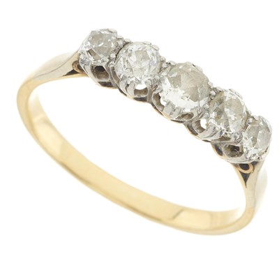 Lot 186 - An old-cut diamond five-stone ring